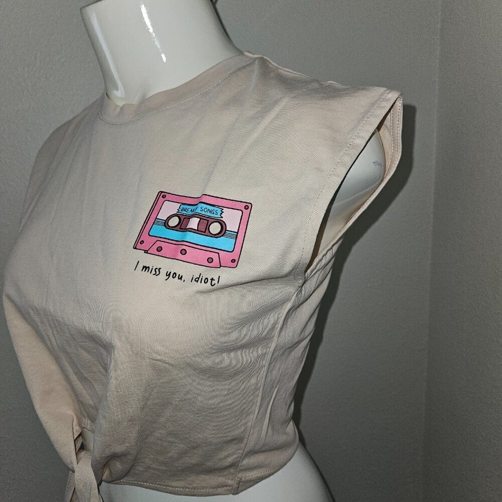 NWT Kagito Tan Tank Crop Top Cassette Tape Breakup Songs I Miss You Idiot Sz XS - Picture 5 of 14